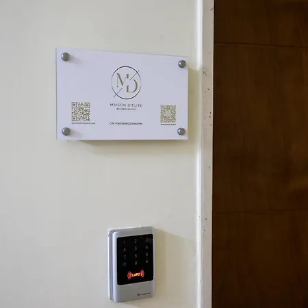 Maison D'elite アパート *